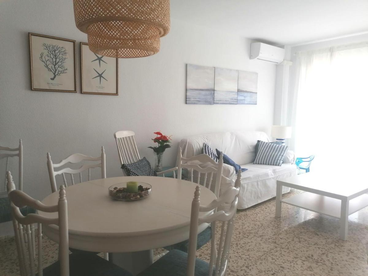 Apartamento Piso familiar con piscina y aparcamiento en Torre del Mar Exterior foto