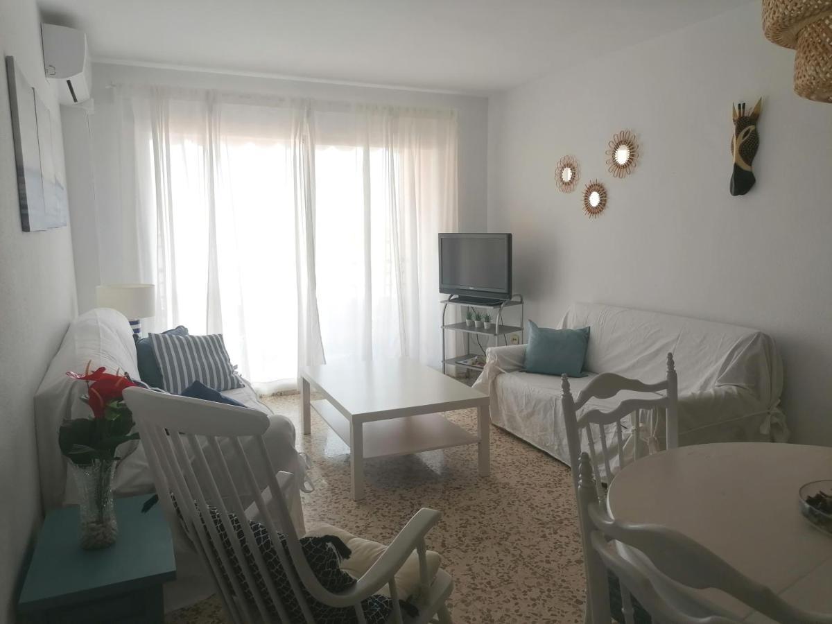 Apartamento Piso familiar con piscina y aparcamiento en Torre del Mar Exterior foto