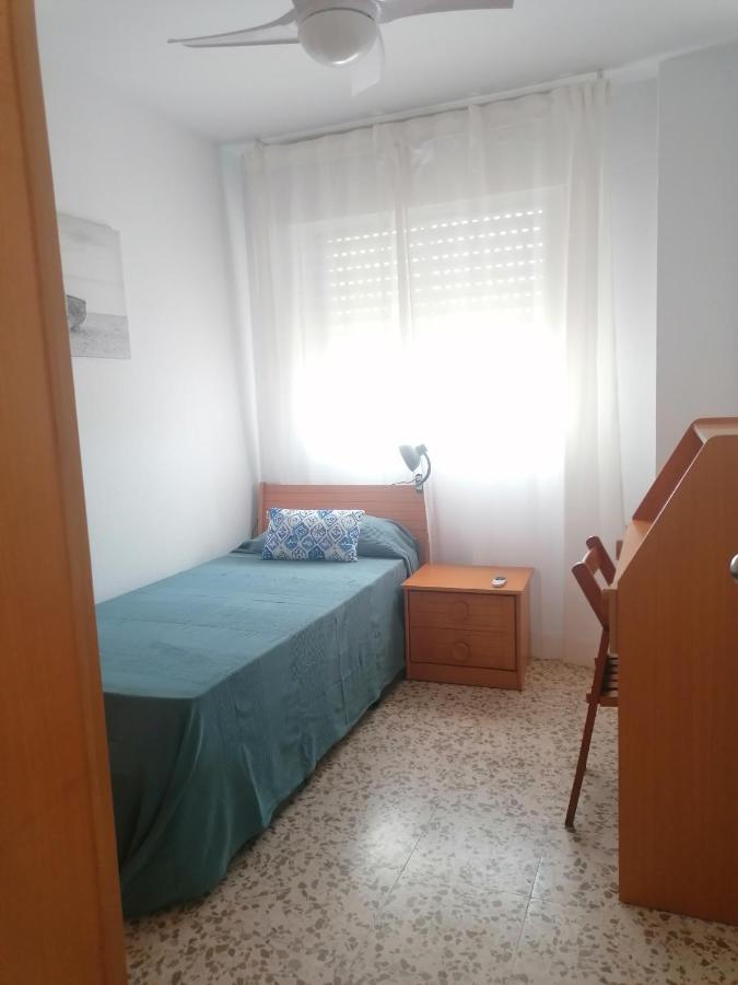 Apartamento Piso familiar con piscina y aparcamiento en Torre del Mar Exterior foto